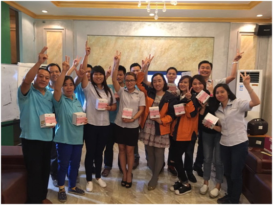 團(tuán)結(jié)一心：阿里大師集體生日會(huì)