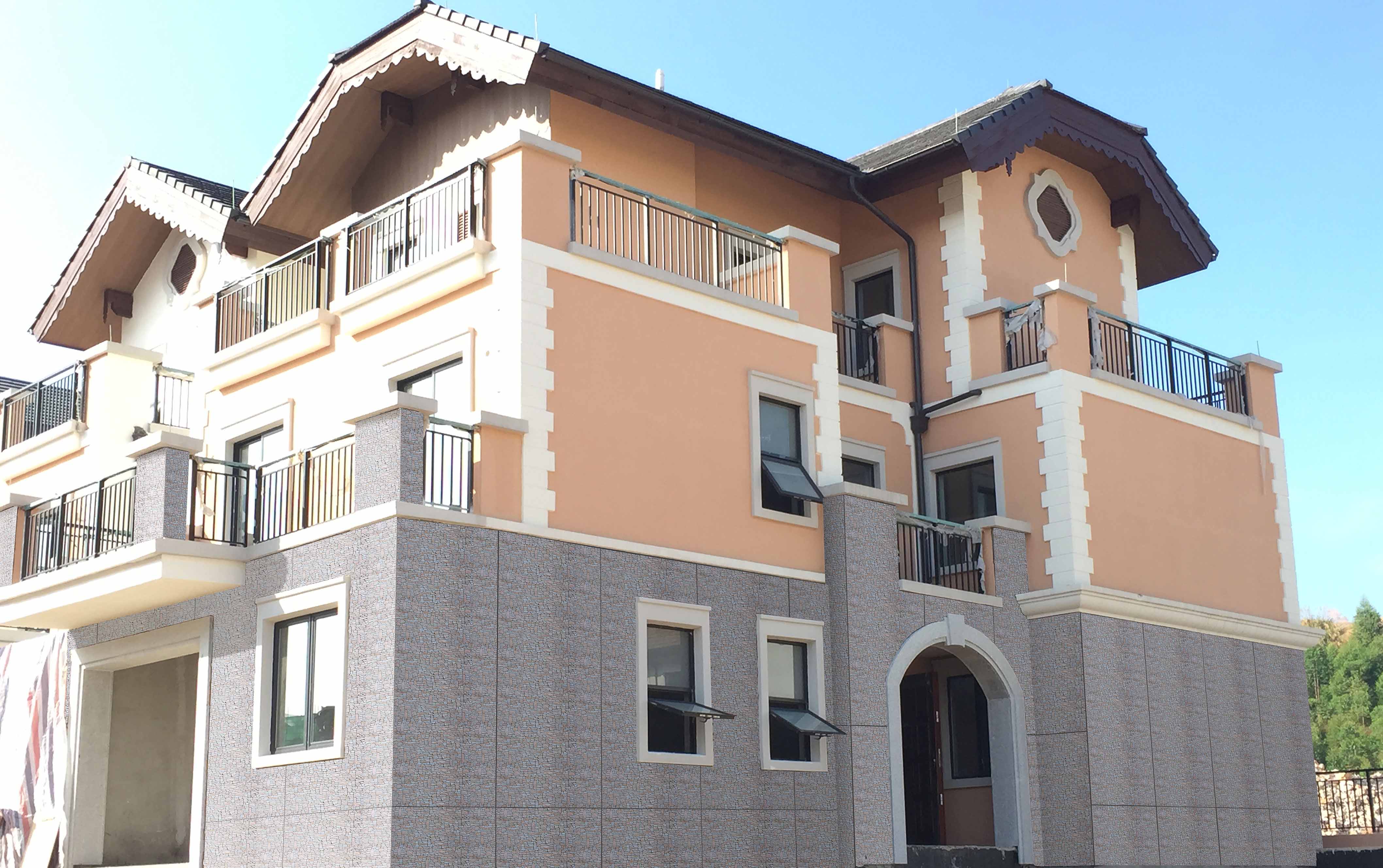 別墅外墻還不用阿里大師的仿石漆嗎？