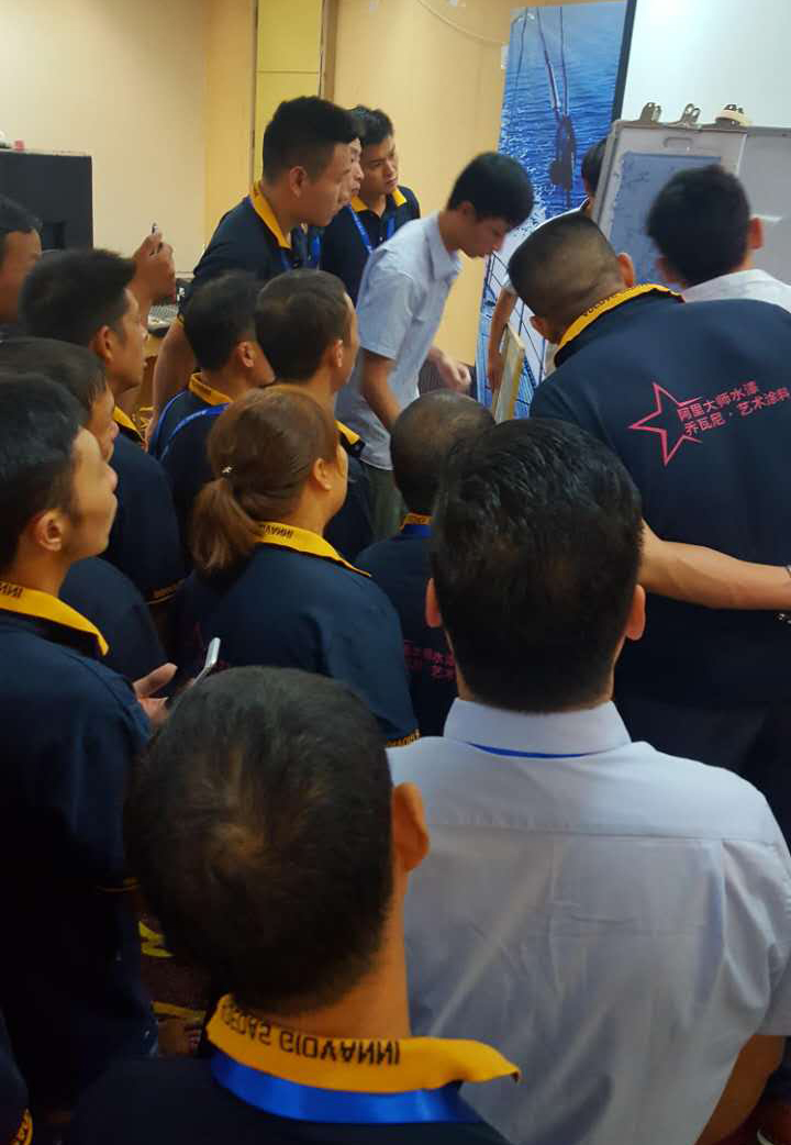 阿里大師喬無奈藝術(shù)涂料 阿里大師喬無奈藝術(shù)涂料