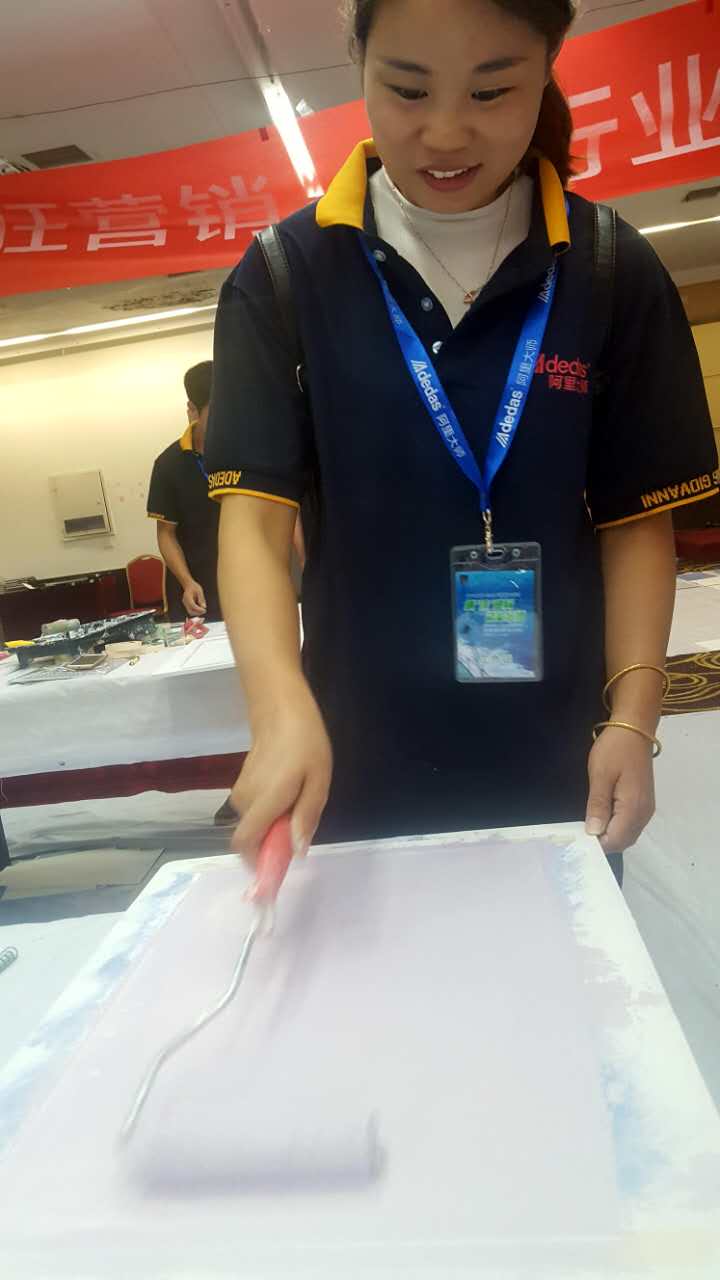 阿里大師喬無奈藝術(shù)涂料 阿里大師喬無奈藝術(shù)涂料